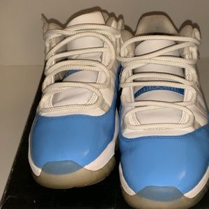Jordan 11 low Carolina blue size 10 used 8/10 cond